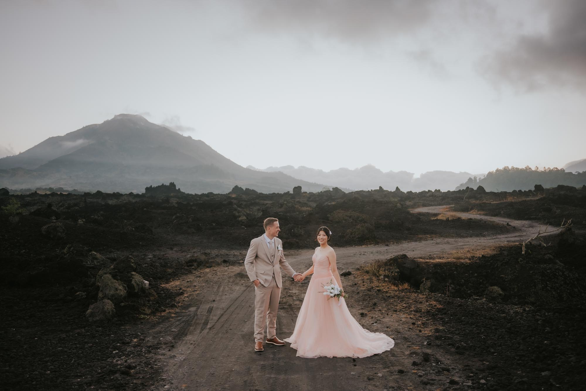 Black Lava Kintamani pre-wedding photography
