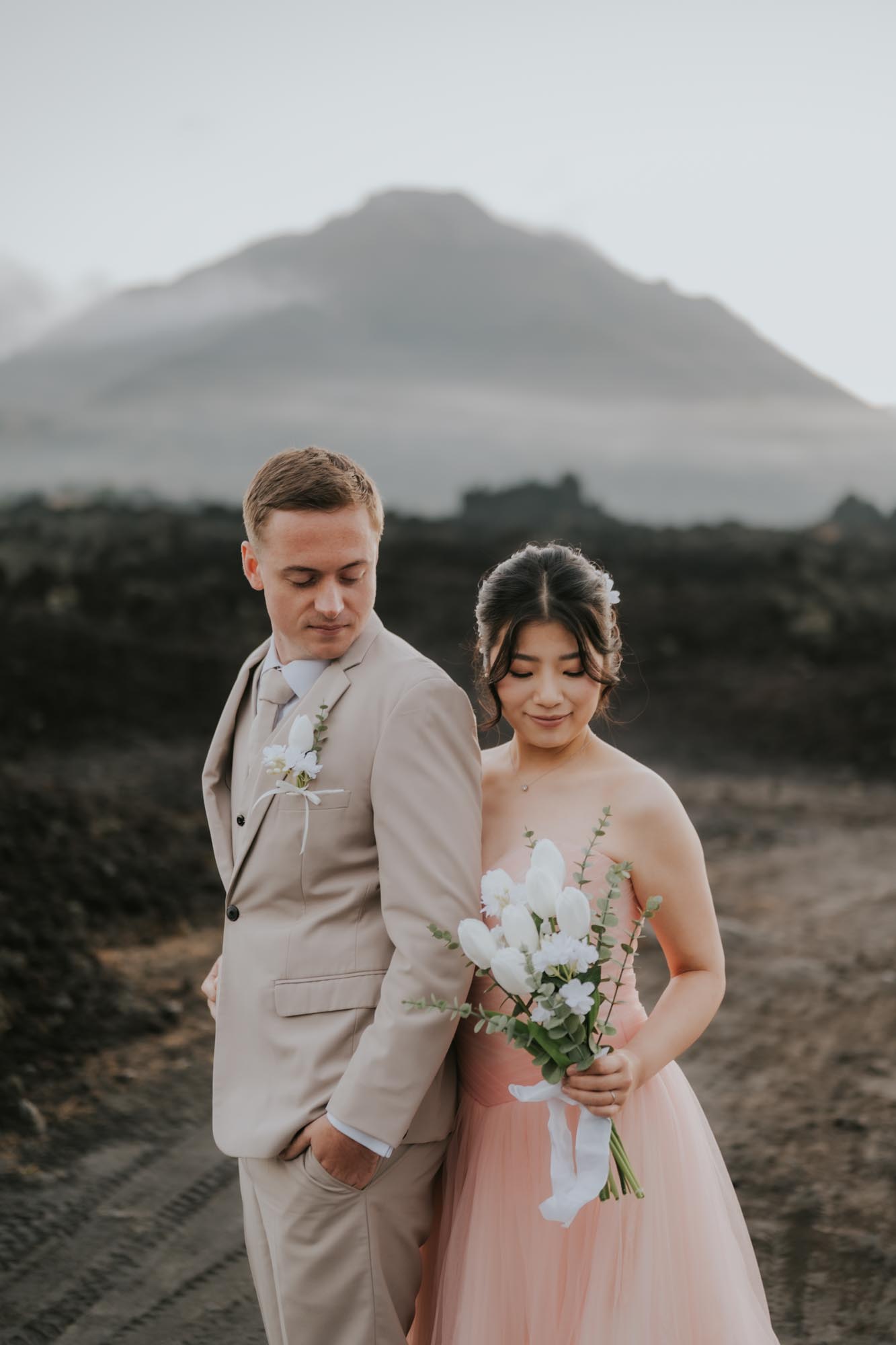 couple pre-wedding at Black Lava Kintamani
