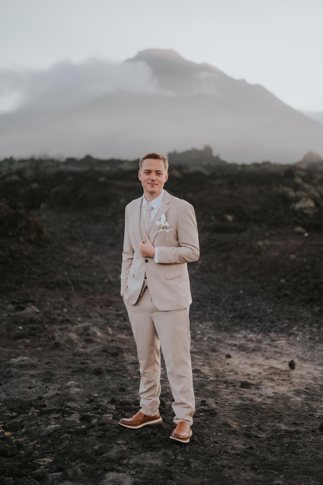 couple pre-wedding at Black Lava Kintamani
