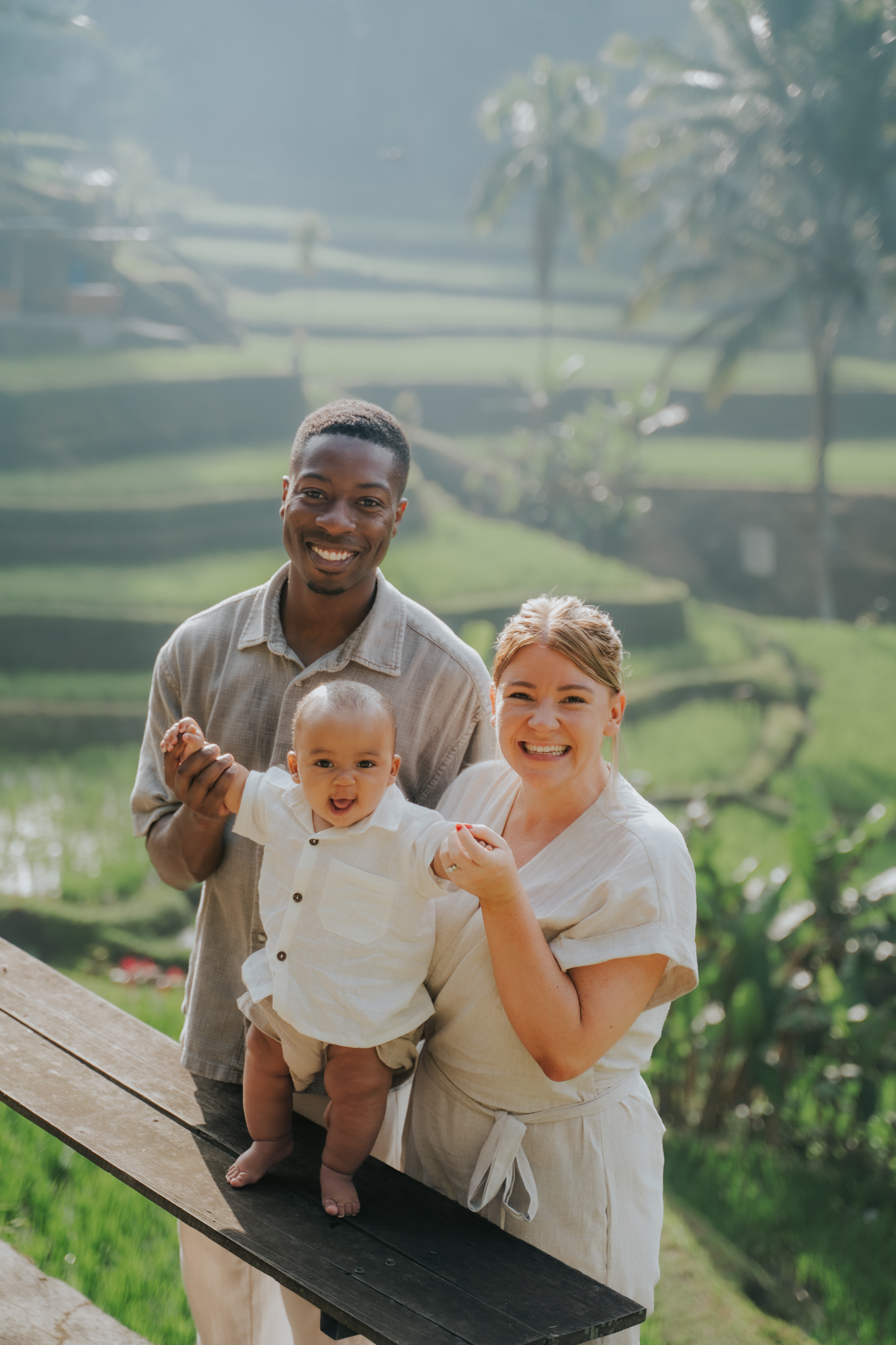 family photo session in tegallalang rice terrace Bali